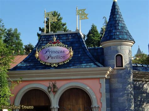 pavillon des princesses|Où voir et rencontrer des Princesses à Disneyland Paris